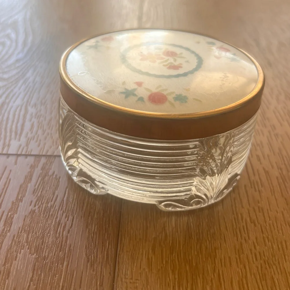 N/A vintage glass